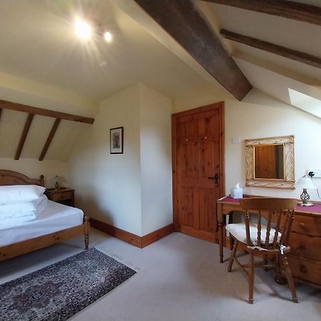 Granary Cottage A Shropshire Haven เชิร์ชสเตรตตัน ภายนอก รูปภาพ