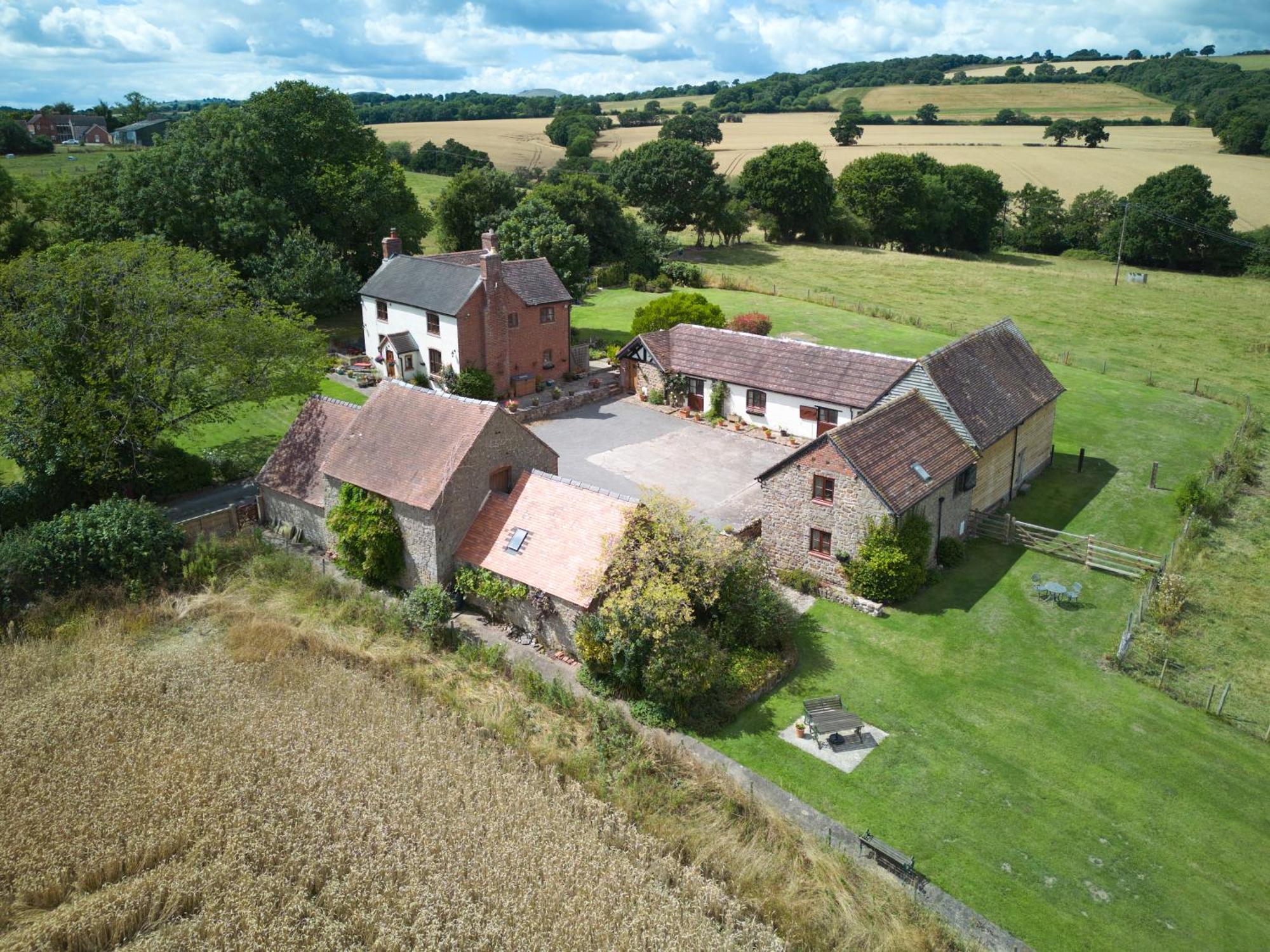 Granary Cottage A Shropshire Haven เชิร์ชสเตรตตัน ภายนอก รูปภาพ