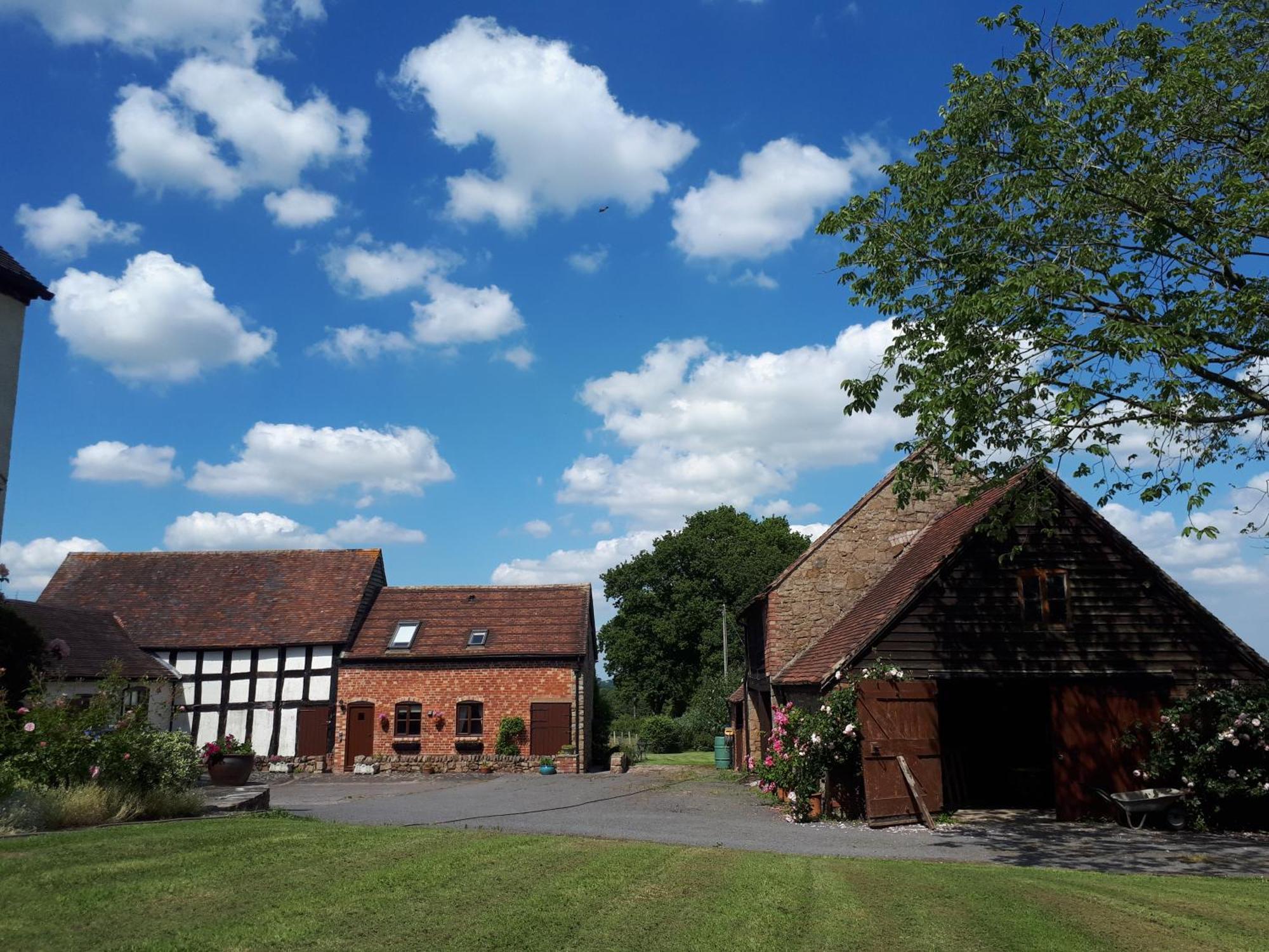 Granary Cottage A Shropshire Haven เชิร์ชสเตรตตัน ภายนอก รูปภาพ