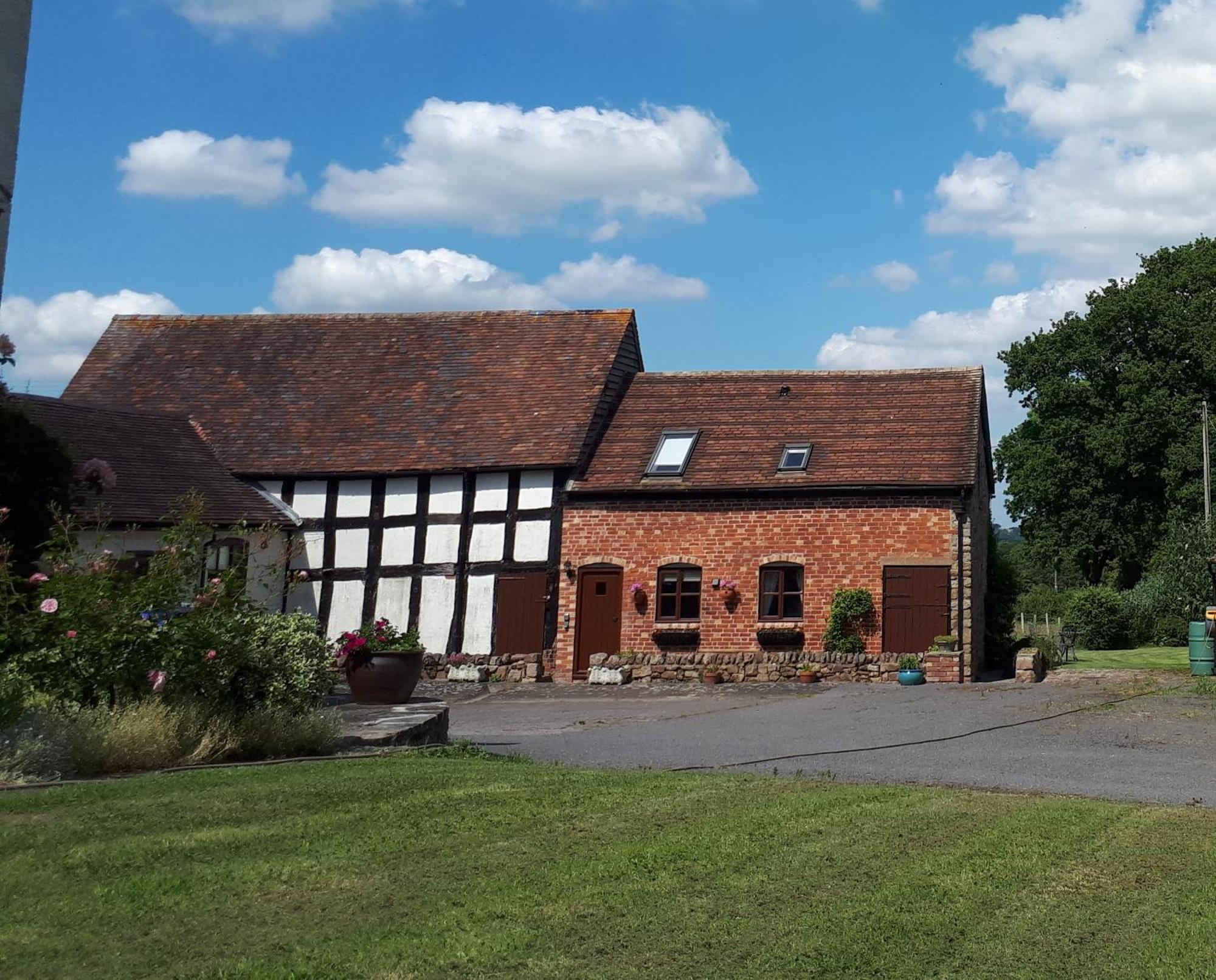 Granary Cottage A Shropshire Haven เชิร์ชสเตรตตัน ภายนอก รูปภาพ